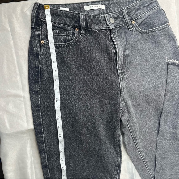 PacSun Mom Jeans Size 25 - Picture 8 of 11